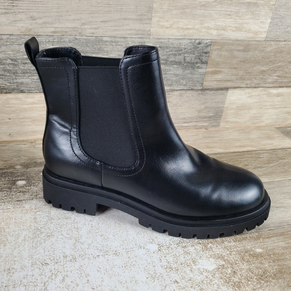 Old Navy Womens Chelsea Boots Sz 9 Black Leather Elastic Gore Slip On Mid Top